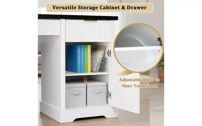 Bureau d'ordinateur moderne de 55 pouces avec meuble de rangement et tiroirs, prises de courant, panneau perforé, étagères intégrées et tablette de clavier, blanc